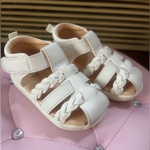 H&M 18/19 4-4.5 EUC Sandals